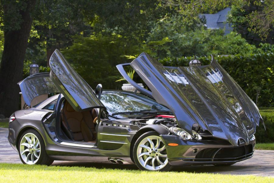  Mercedes-Benz SLR McLaren 2006 года  (фото 23 из 26)